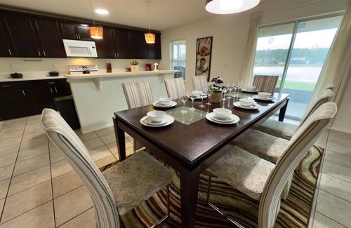 Crystal Cove House | Your Lakeview Getaway in Crystal Cove – Sunsets, Comfort & Great Location
