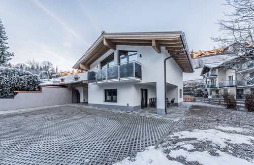 Saalbach-Hinterglemm Ski Chalet | Your luxury chalet in Saalbach Hinterglemm