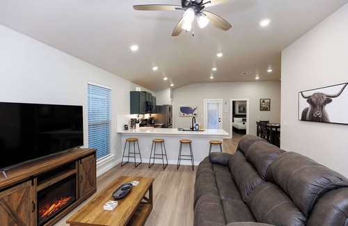 Lubbock House | Your Newest West Lubbock Serenity Stay #2