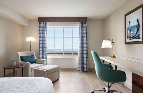 Carlsbad Hotel | Your Oasis of Comfort! Outdoor Pool, Minutes to Legoland California!