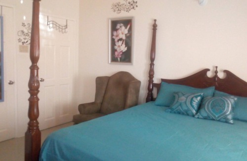 St. Ann's Bay House | Your Ochie Away-Home