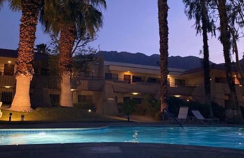 Racquet Club West Condo | Your own little zen retreat in Palm Springs