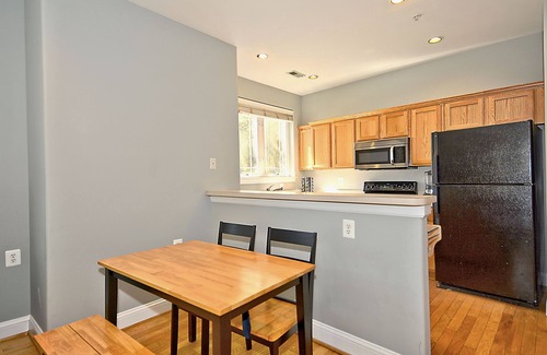 Capitol Hill Apartment | Your own private apartment in the heart of DC