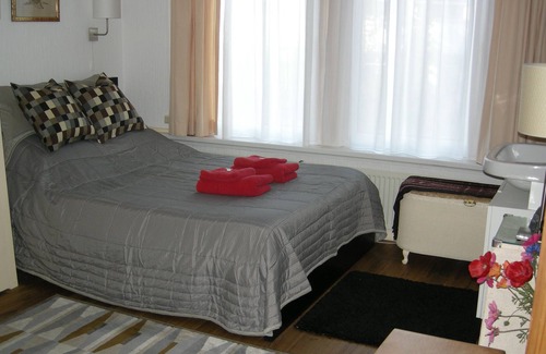 Amsterdam City Centre Apartment | Your own private home away from home! Located in the quiet part of the centre.