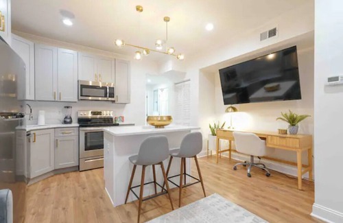 Gallaudet Apartment | Your peaceful vacation awaits!