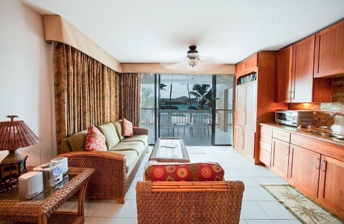 Red Hook Condo | Your Perfect Beachfront Condo in Paradise - Sapphire Beach - Corner Unit