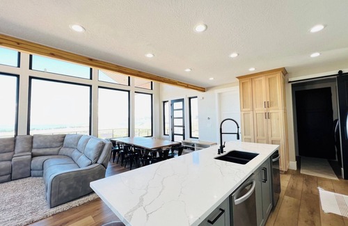 Sweetwater Cabin | Your perfect Bear Lake getaway for the whole family! Sleeps 32!