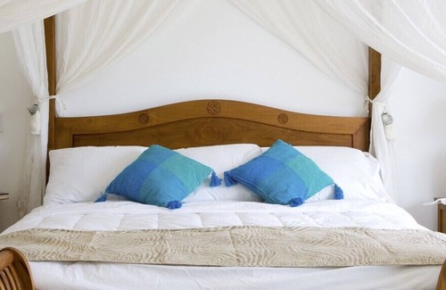Mullins House | Your Perfect Caribbean Home in Classic Colonial Style