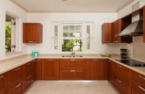 Mullins House | Your Perfect Caribbean Home in Classic Colonial Style