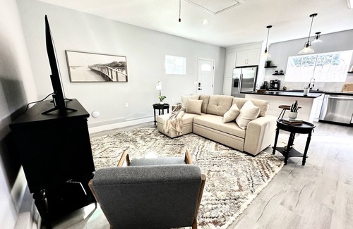 Santa Barbara House | Your Perfect Escape in Buellton, in the heart of Santa Barbara Wine Country!