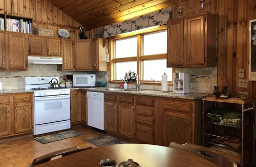 Brevard House | Your perfect Get-Away with lovely mountain views! "5 Star" Property!n