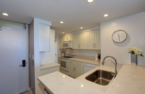 Kihei Condo | Your Perfect Poolside Haven: Royal Mauian 116 - Oceanfront Ground Floor Luxury!