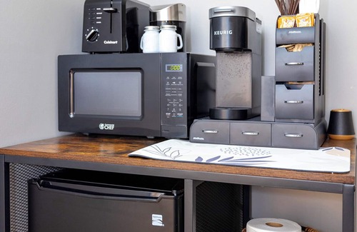 Provincetowne Hostel | Your Perfect Stay - Close to Everything!