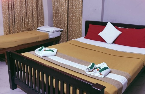 Kochi Hotel | YOUR PERFECT STAY IN KOCHI ALL AROUND 3 KM , NEAR TO LULU MALL, 3 KM TO STATIONS