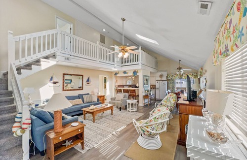 North Myrtle Beach House | Your Pet Friendly Home Away From Home!