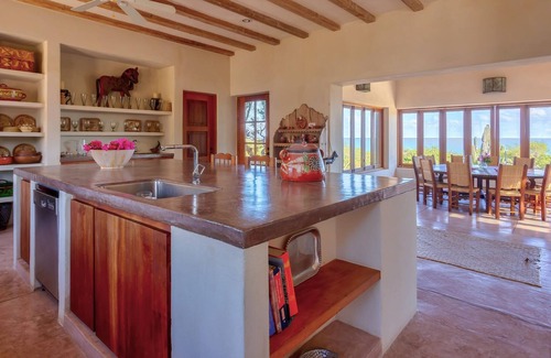 El Cardonal House | Your private beach resort!