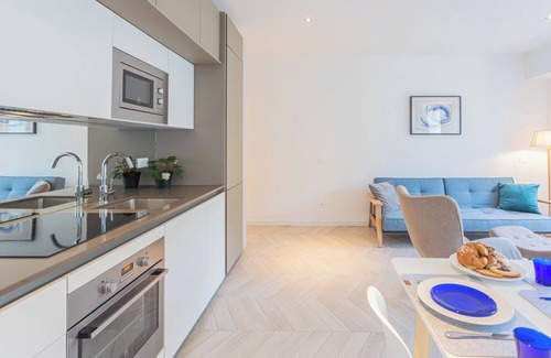 Carate Urio Apartment | Your Private Harbour Nearby George Clooney