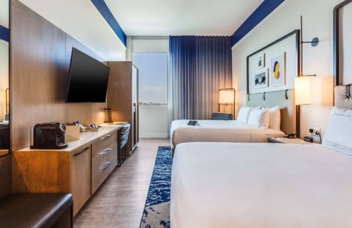 Ojus Hotel | Your Private Luxury Escape! Rooftop Swimming Pool, Pets Allowed!