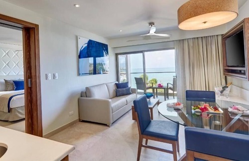 Morne Rouge House | Your Relaxing Getaway Awaits! Outdoor Pool, FREE Parking Near Botanical Gardens