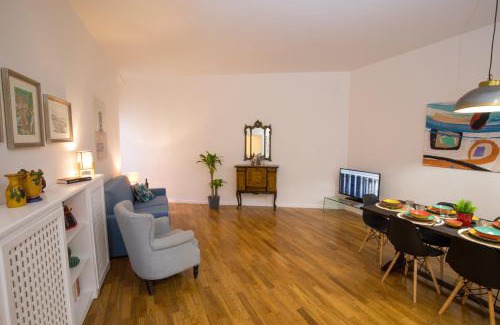 Rione III Colonna Apartment | Your Secret Pantheon