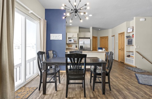Dillon House | Your small town getaway USA Dillon Montana
