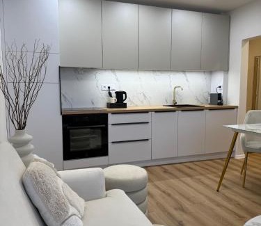 Juh Apartment | Your Stay Jantarova