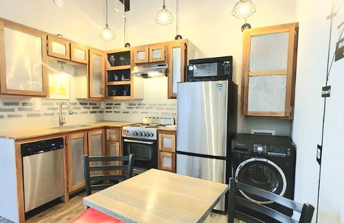 Lubbock Apartment | Your travel solution is here! You won't find a better deal. Book Now.