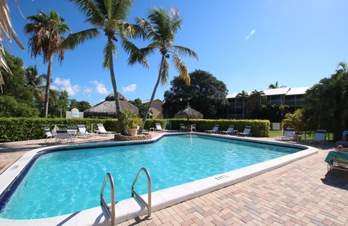 Key Largo House | YOUR TROPICAL ESCAPE AWAITS! Voted Best Key Largo Vacation Rental! Casa Largo