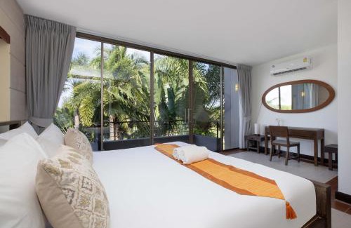 Thep Kasattri Villa | Your Tropical Home Away From Home - Villa Argent 10 with 3BR and Access to Large Pool