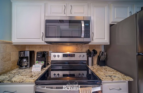 Rockport Condo | Your TX Vacay w/Private Dock 8 min to the Beach