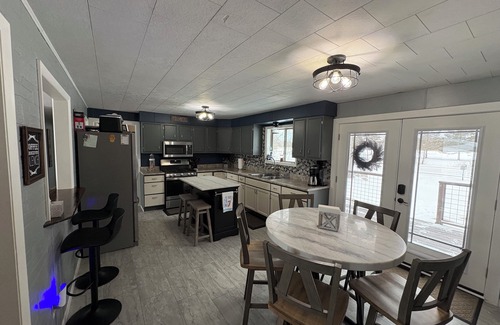 Posen House | Your Up Year round up North Escape. Everything you need is here!