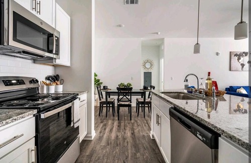 Orange Park Apartment | Your Urban Oasis Near Navy Base