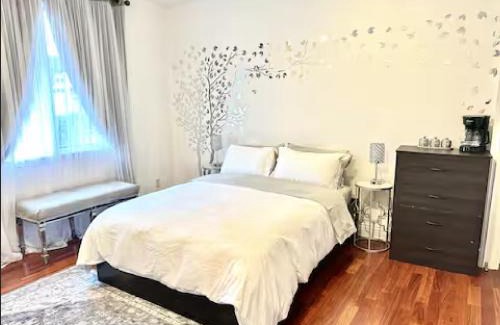 Studio City House | Your Vacation Home in the Hills of Studio City