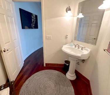 Studio City House | Your Vacation Home in the Hills of Studio City