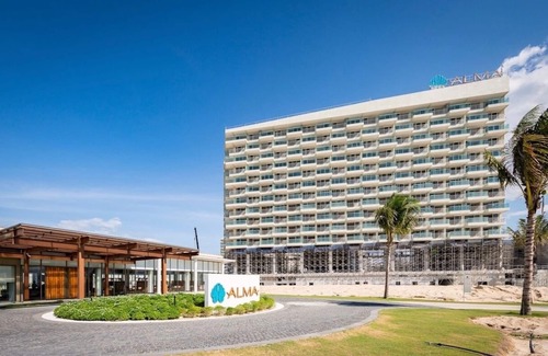 Cam Lam Resort | Your villa on the beach