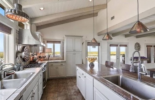 New Orleans East Area House | Your Waterfront Escape - 28 min to the French Quarter
