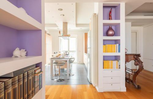 Sorrento City Centre Apartment | YourHome - Olly House