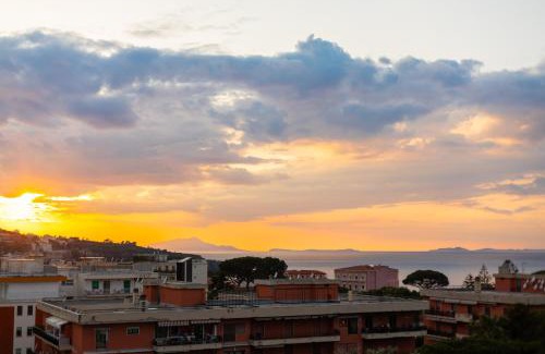 Sorrento City Centre Apartment | YourHome - Olly House