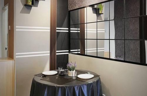 Nilai Apartment | Youth City Cozy Pool View Homestay Nilai by TR