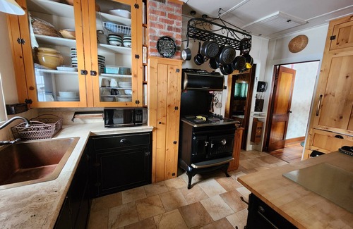 Estes Park Cabin | Ypsilon- Lifetime experience-Historic cabin INSIDE Rocky Mountain National Park.