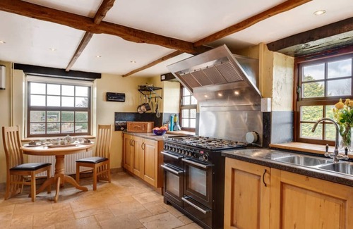 Rhayader House | Yr Alarch in the beautiful Rhayader