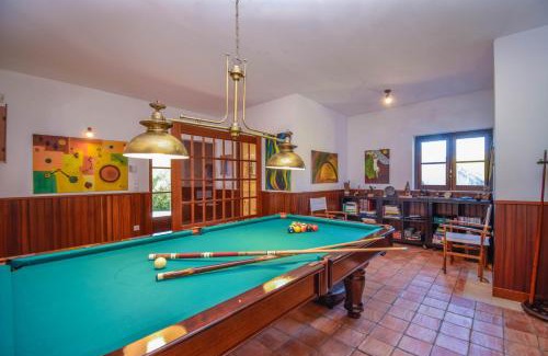 Santana Villa | Yuccas House