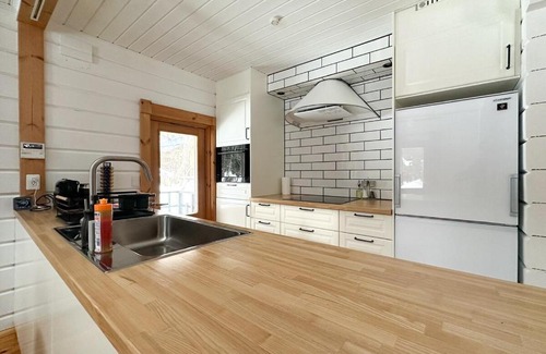 Iimori Ski Chalet | Yukiguni - Chic alpine log house