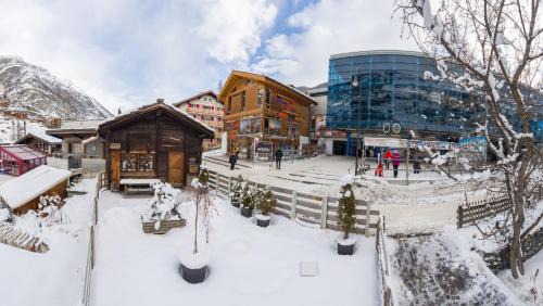 Zermatt Ski Chalet | Yukon