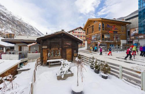 Zermatt Ski Chalet | Yukon