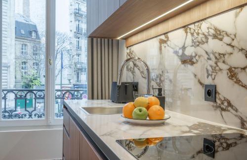 Notre-Dame-des-Champs Apartment | Yuna Saint-Germain-des-Prés - Serviced Apartments