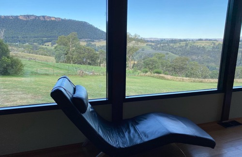 South Bowenfels House | Yurnga - one of the best views in the Blue Mountains