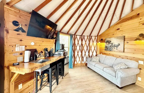 Orderville House | Yurt 8: King Suite, Private Bath, Stargazing Haven