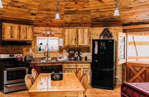 White Salmon House | Yurt at Rivendell Romance in the Forest
