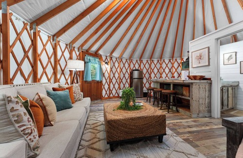 Marshall Cabin | Yurt Hot Tub Buffalo River Creek